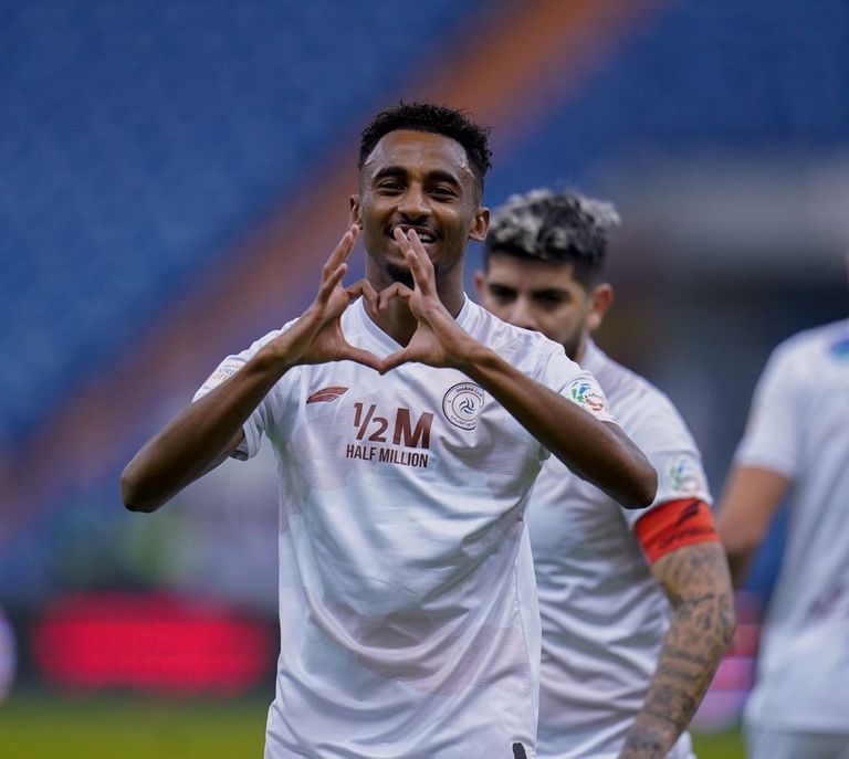 متعب الحربي حسان تمبكتي يوقع عقود انتقاله للهلال قادما من الشباب