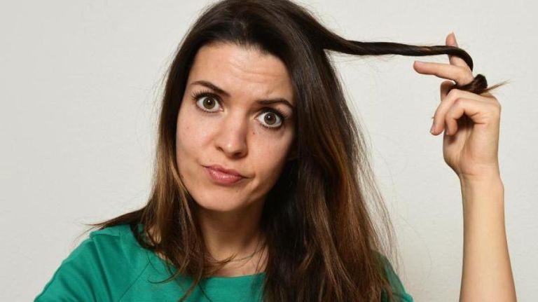 القليل من حمض الهيالورونيك