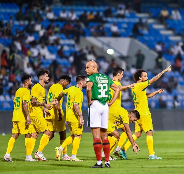 مباراة الاتفاق والخليج أليكسندر ميتروفيتش من مباراة الرائد والهلال