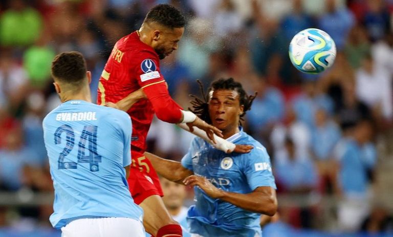 يوسف النصيري ضد سيتي محمد صلاح مهاجم ليفربول