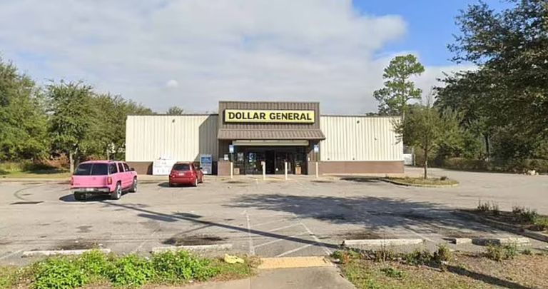 الشرطة الأمريكية تطوق موقع إطلاق النار في ولاية فلوريدا