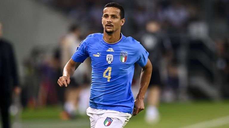 لويز فيليبي مدافع ريال بيتيس