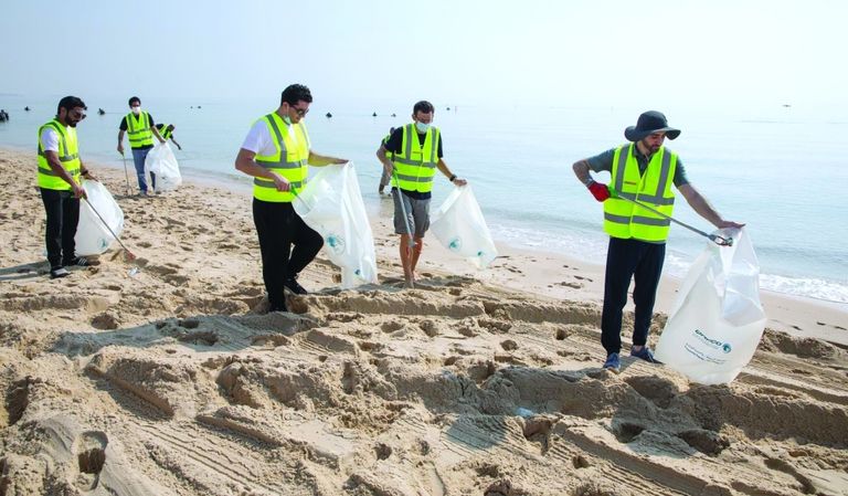مبادرات تطوعية لتنظيف الشواطئ في الجزائر توقيع وثيقة إطلاق مشروع إنجاز المخطط الوطني للتكيف مع التـغيرات المناخية