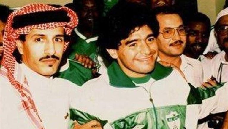 مارادونا مع الأهلي دييغو أرماندو مارادونا