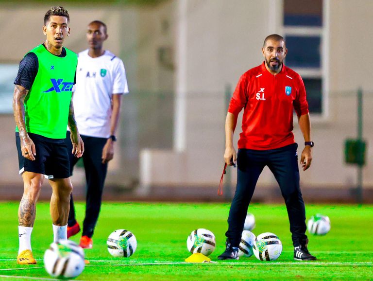 لبرق مع فيرمينو سليم لبرق مدرب أحمال الأهلي السعودي