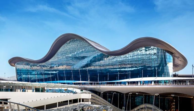 مبنى المسافرين الجديد في مطار أبوظبي الدولي