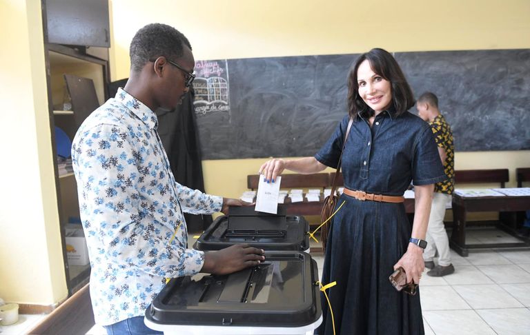 علي بونغو وزوجته سيلفيا