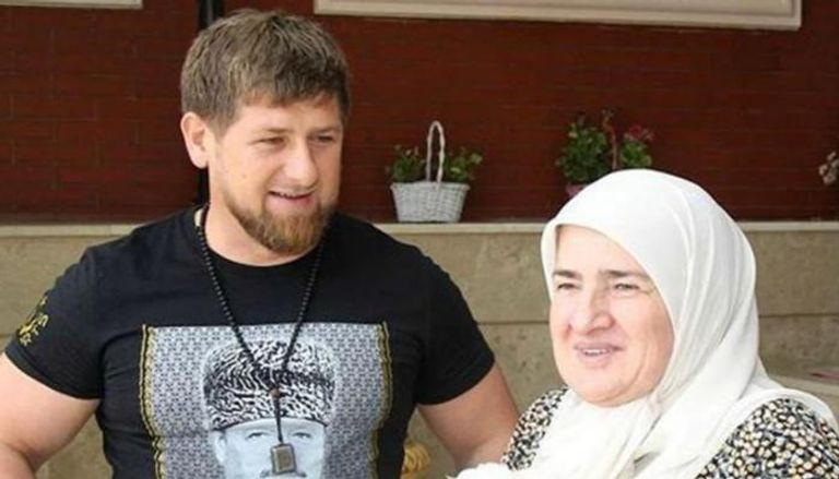 رمضان قديروف ووالدته