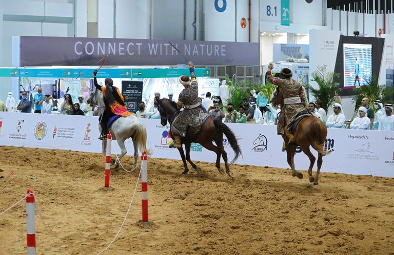 معرض أبوظبي للصيد والفروسية