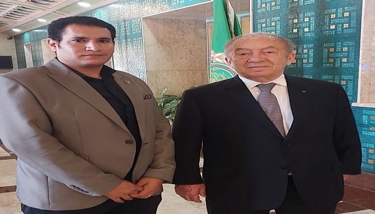 وزير الاقتصاد الوطني الفلسطيني، خالد العسيلي