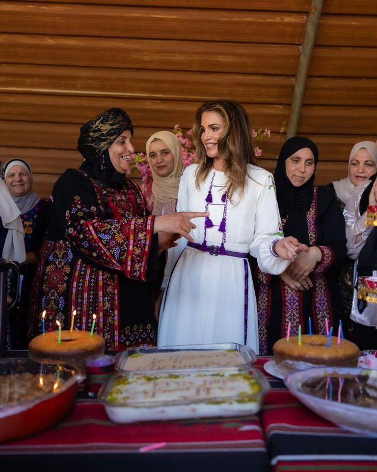الملكة رانيا تحتفل بعيد ميلادها الـ53