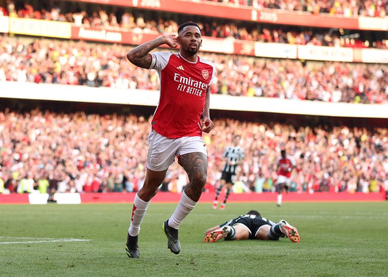 ديكلان رايس في مباراة أرسنال ضد مان يونايتد