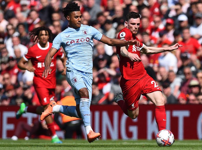 ليفربول وأستون فيلا ليفربول الإنجليزي