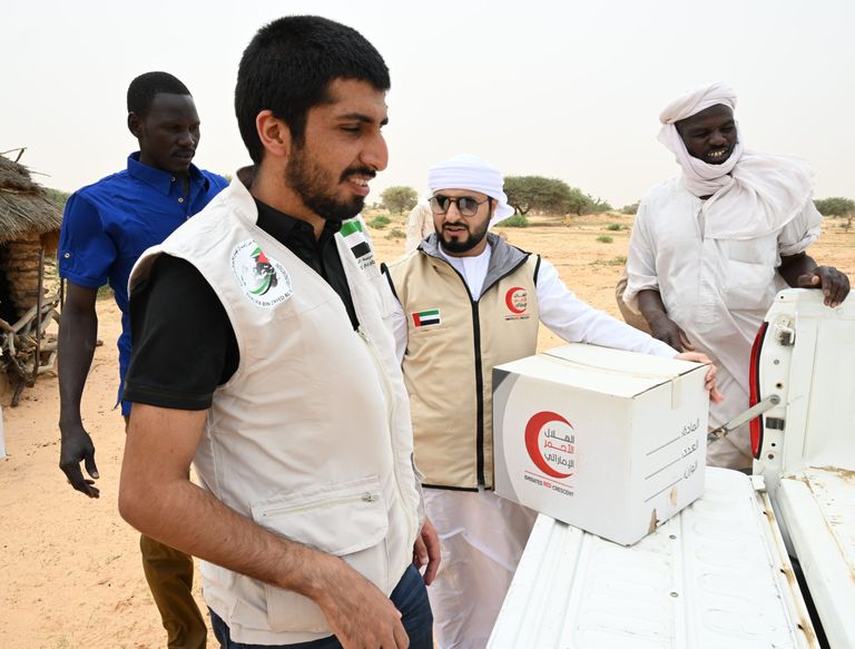 توزيع الطرود الغذائية في قرى أمدجراس التشادية