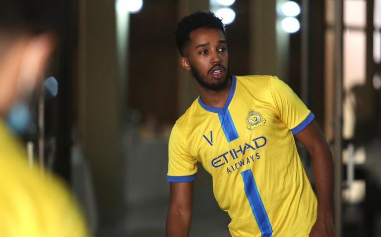 مختار علي لاعب النصر النصر ضد الشباب