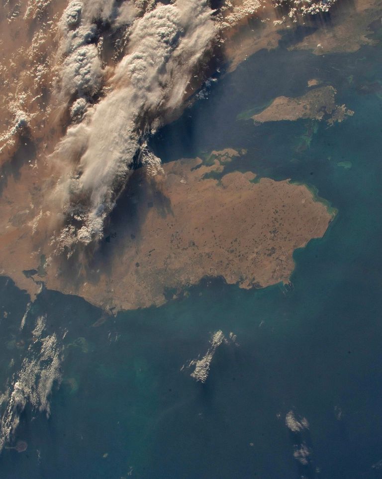 كاميرا النيادي جابت العالم من الفضاء