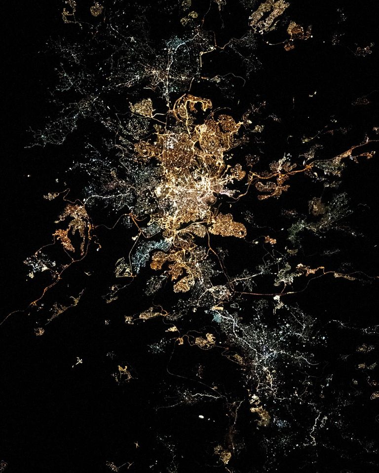 كاميرا النيادي جابت العالم من الفضاء