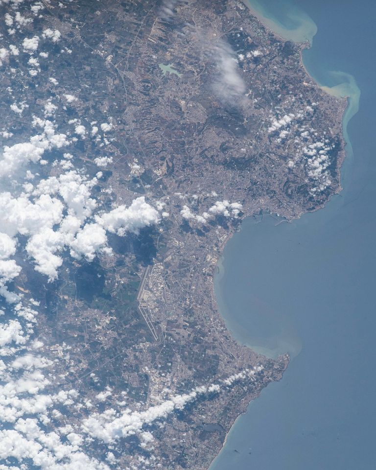 كاميرا النيادي جابت العالم من الفضاء