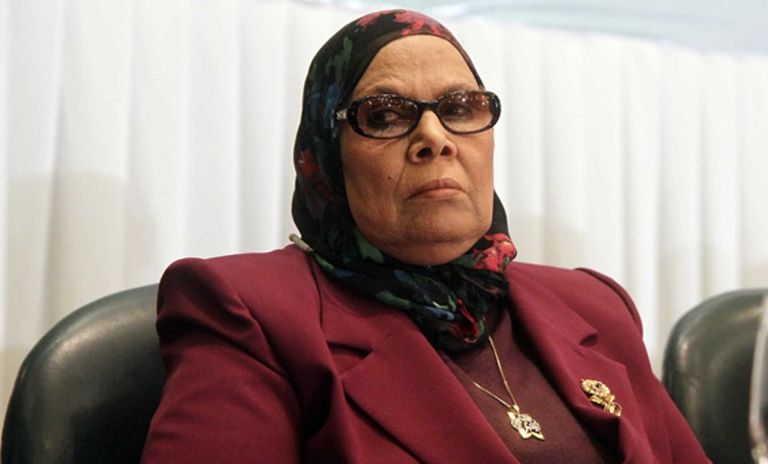 ضيوف الرحمن يطوفون حول الكعبة