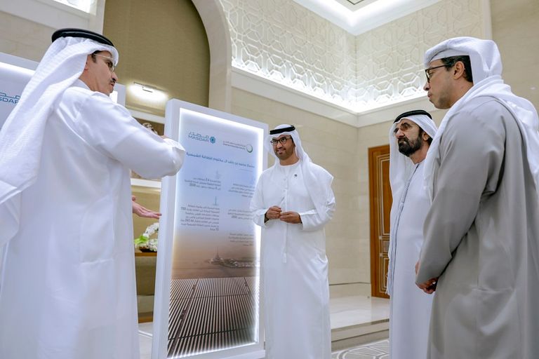 الشيخ محمد بن راشد آل مكتوم يشهد توقيع اتفاقية "شراء الطاقة" بين "ديوا" و"مصدر" الإمارات.. استثمارات جديدة في الطاقة المتجددة