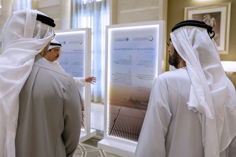 الشيخ محمد بن راشد آل مكتوم يشهد توقيع اتفاقية "شراء الطاقة" بين "ديوا" و"مصدر" الإمارات.. استثمارات جديدة في الطاقة المتجددة