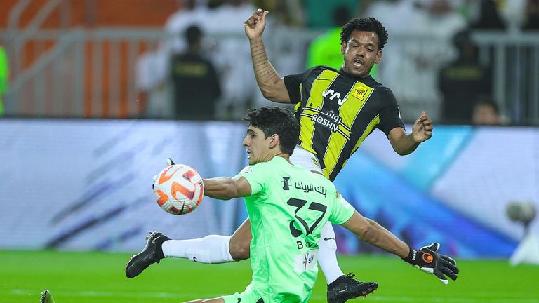 رومارينيو ضد الهلال رومارينيو مع الاتحاد
