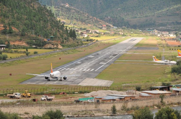 مطار بارو (بوتان)- simpleflying مطار لوكلا- simpleflying