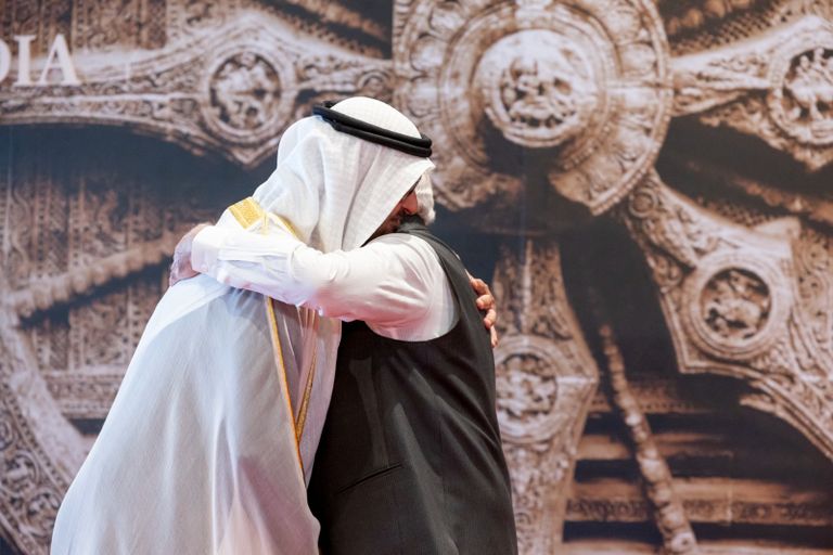 الشيخ محمد بن زايد آل نهيان رئيس دولة الإمارات لدى وصوله إلى مقر انعقاد قمة العشرين