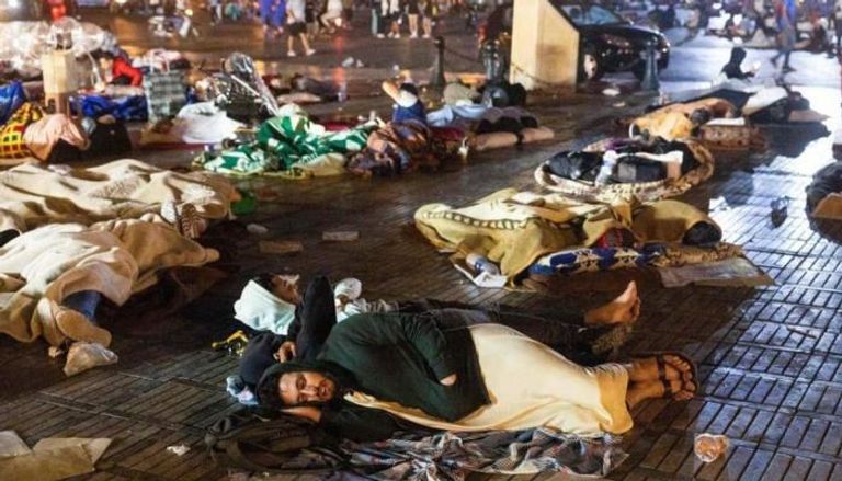 زلزال المغرب يدفع السكان إلى الشوارع