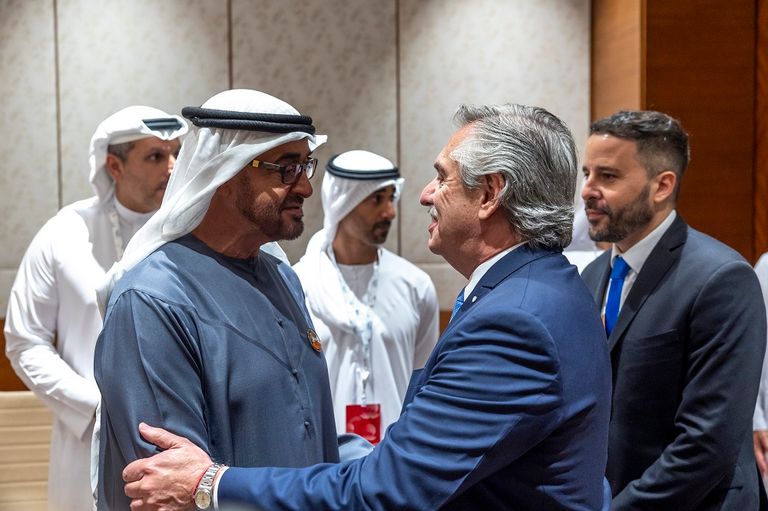 جانب من لقاء الشيخ محمد بن زايد آل نهيان وجوكو ويدودو رئيس إندونيسيا