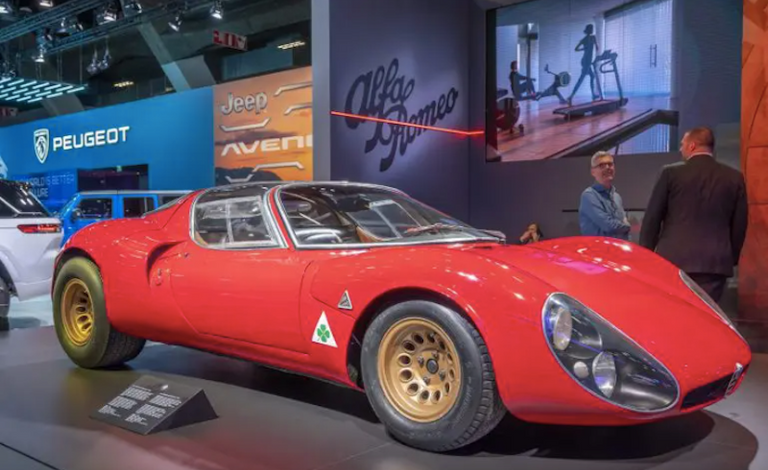 سيارة ضمن أسطول السيارات الفارهة التي تنتجها إيطاليا