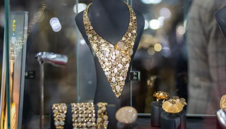 مشغولات ذهبية - أرشيفية