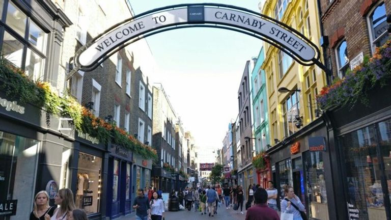 كارنابي أحد أفضل أماكن التسوق في لندن استكشاف عالم التسوق في لندن