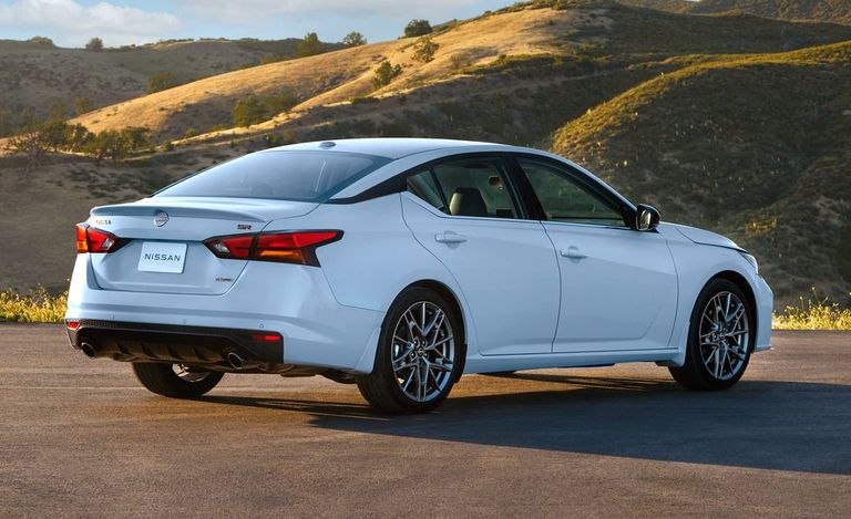 مواصفات نيسان التيما 2024  نيسان التيما 2024