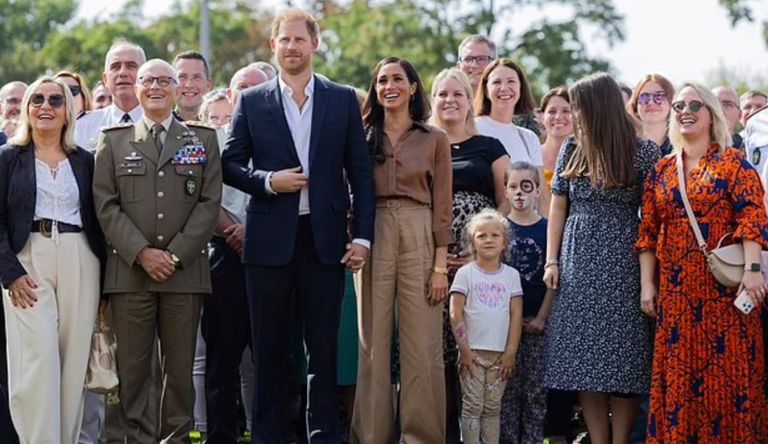 هاري وميغان مع قائد القوات المشتركة للناتو لويجي ميجليتا