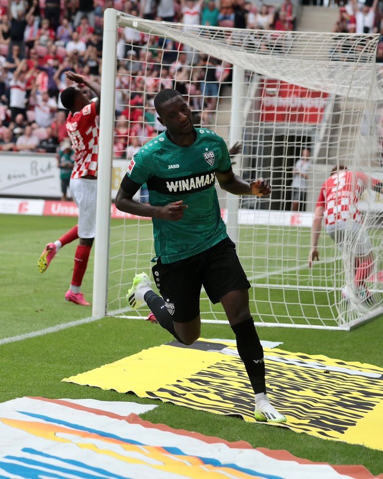 سيرهو غيراسي مهاجم شتوتغارت هداف الدوري الألماني سيرهو غيراسي مهاجم شتوتغارت الألماني