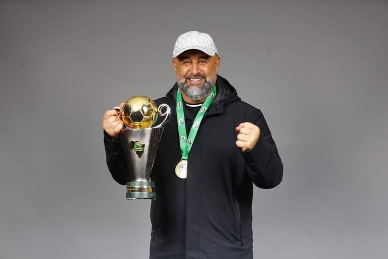 عبد الحق بن شيخة عبدالحق بن شيخة مدرب اتحاد العاصمة الجزائري