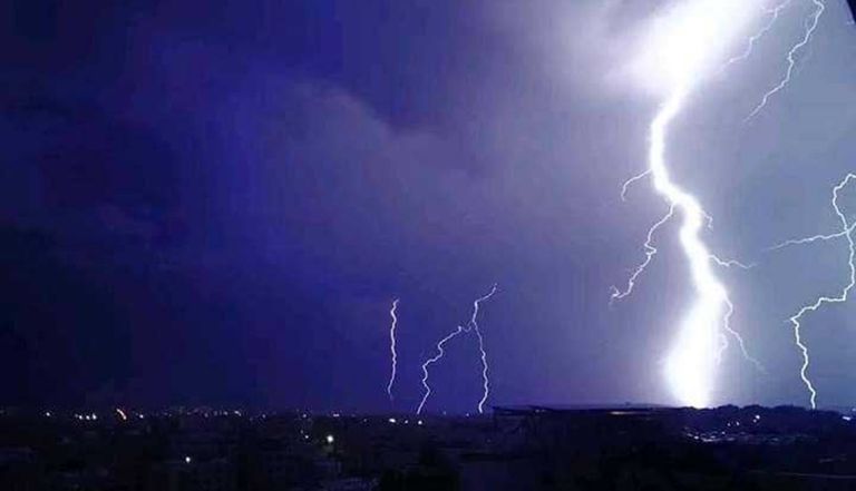 عواصف رعدية في اليمن