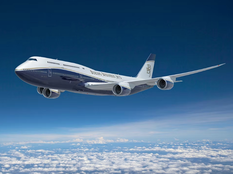 غرفة نوم في إحدى الطائرات لعشاق الرفاهية