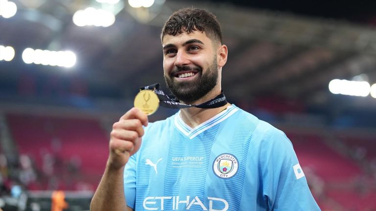 غفارديول جانب من مباراة مانشستر سيتي وريال مدريد - أرشيفية