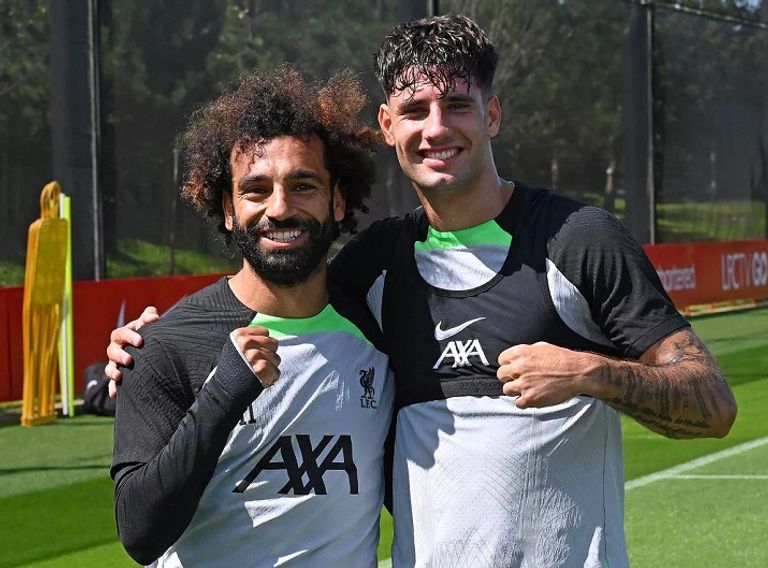 دومينيك سوبوسلاي ومحمد صلاح دومينيك سوبوسلاي مع محمد صلاح