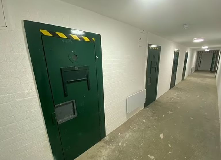 محكمة Magistrates Court  محكمة Magistrates Court