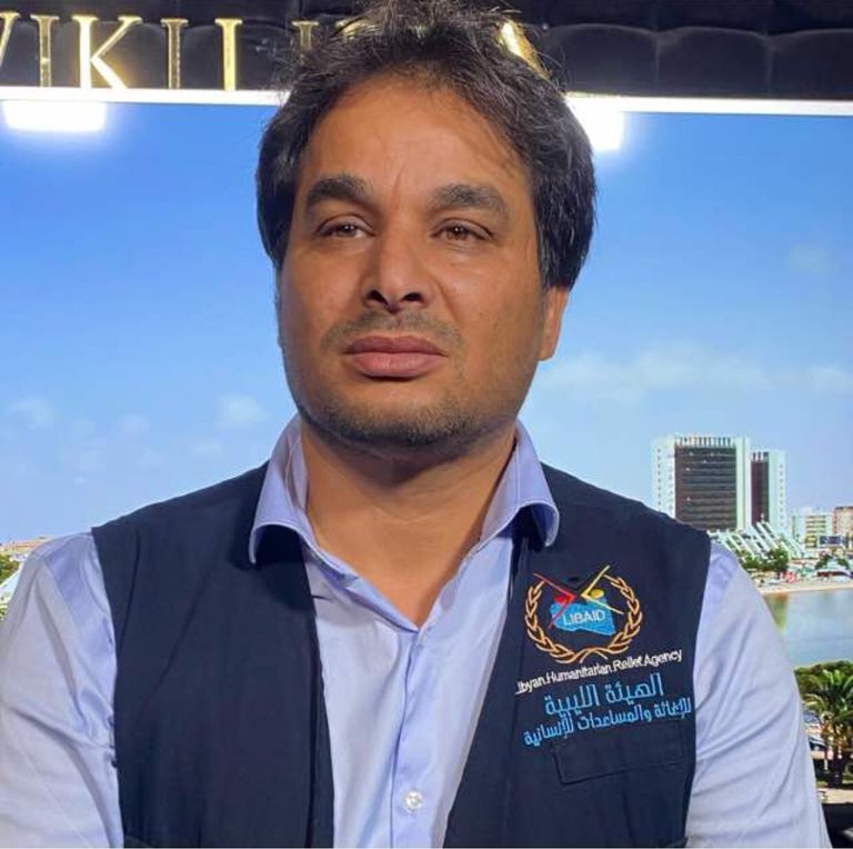 طائرة إغاثة في مطار بنينا الدولي