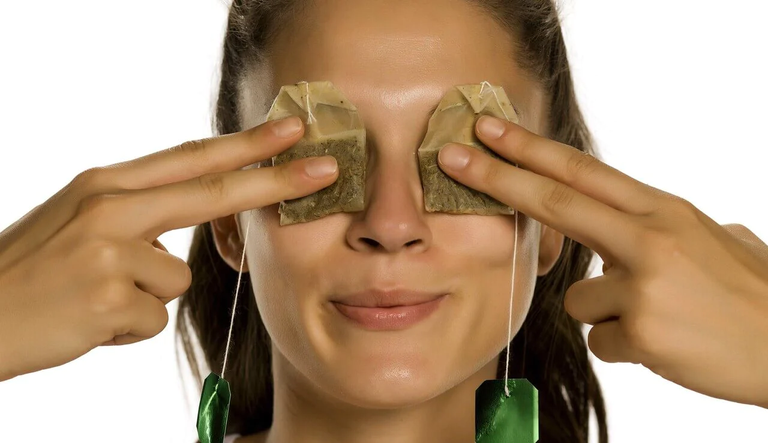 علاج الانتفاخ تحت العين طبيعيًا انتفاخ تحت العين