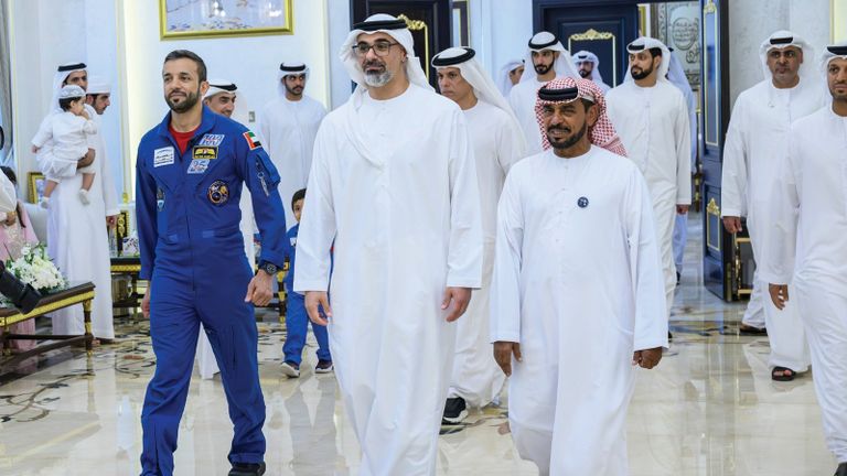 خالد بن محمد بن زايد وسلطان النيادي