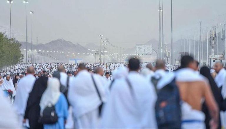 شوارع المملكة تتزين بأعلام البلاد احتفاء باليوم الوطني