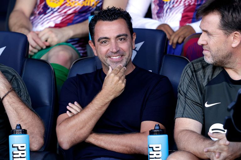 تشافي تشافي مدرب برشلونة