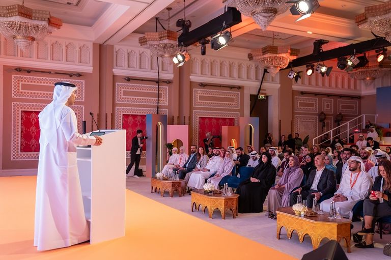 دكتور أحمد بالهول الفلاسي يلقي الكلمة الرئيسية للمنتدى الإعلامي للشباب