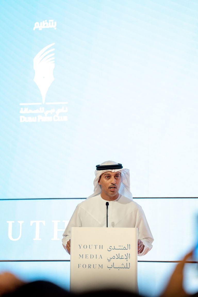 دكتور أحمد بالهول الفلاسي يلقي الكلمة الرئيسية للمنتدى الإعلامي للشباب