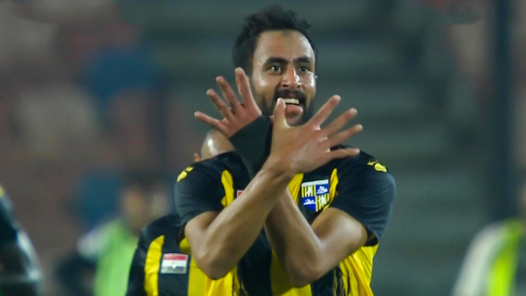 احتفال أحمد علاء بهدفه في الزمالك الزمالك ضد المقاولون العرب